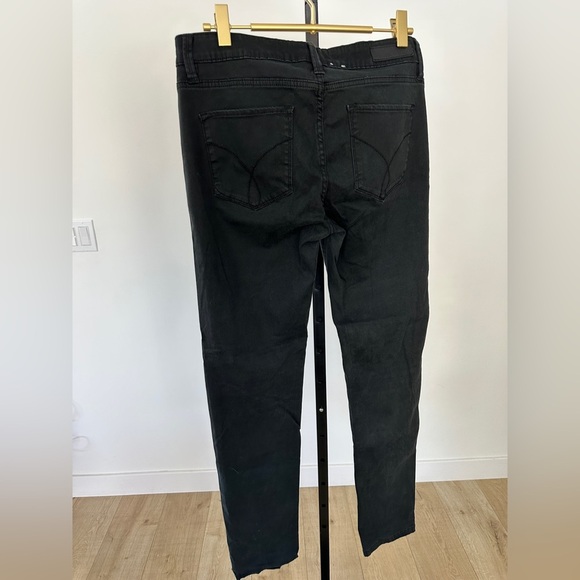 Calvin Klein black skinny jeans! Size 6. - Picture 5 of 7